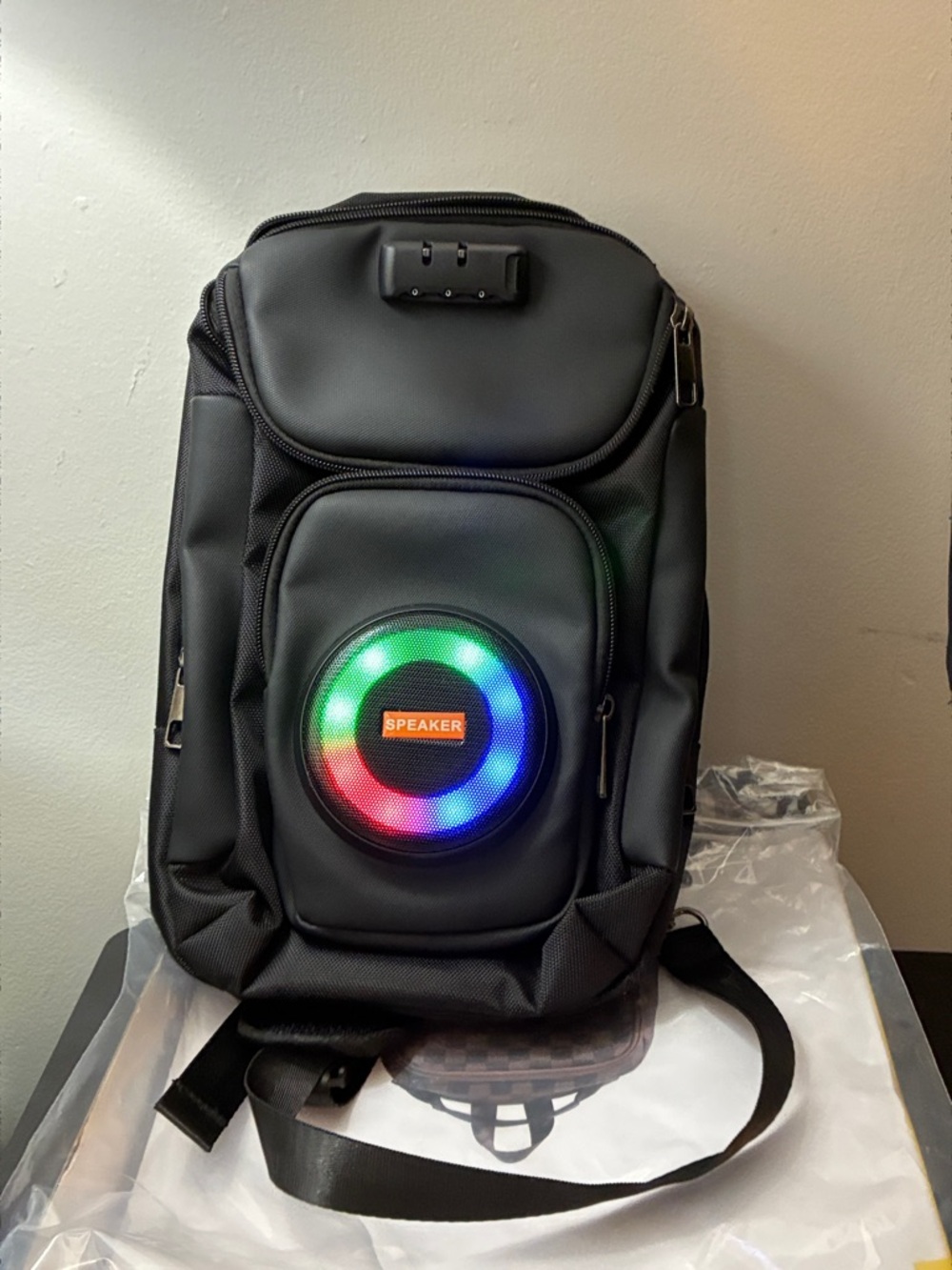 D World Bluetooth Speaker Backpack - Black